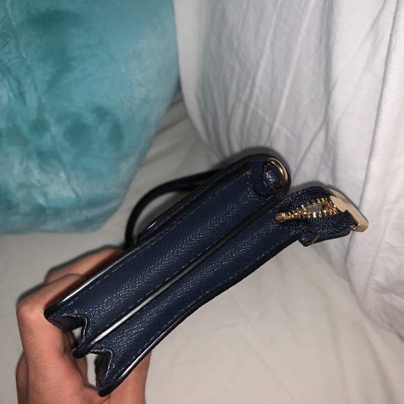 Beautiful navy coach purse - Picture 7 of 8